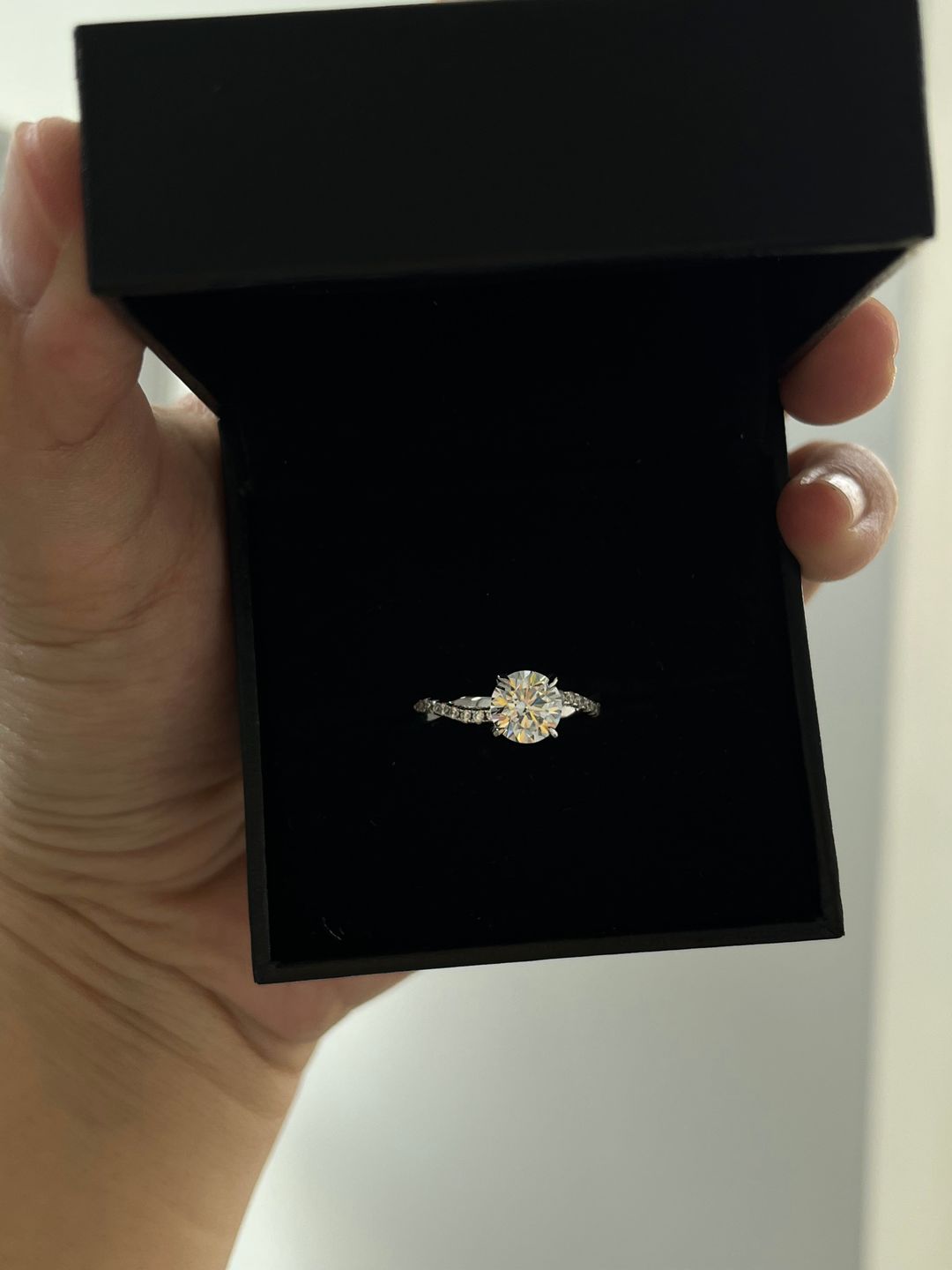 Customer photo review of S925 1.25 Carat Twist Round Cut Engagement Ring In Sterling Silver For Bridal & Daily Wear
