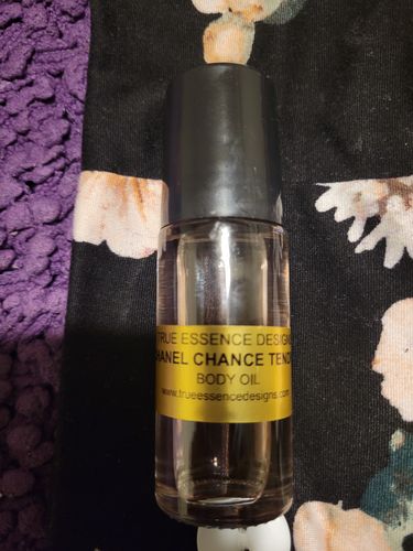 Customer photo review of Chanel Chance Tendre Type Body Oil - Womens