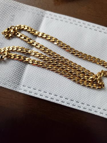Customer photo review of Mens Cuban Link Chain