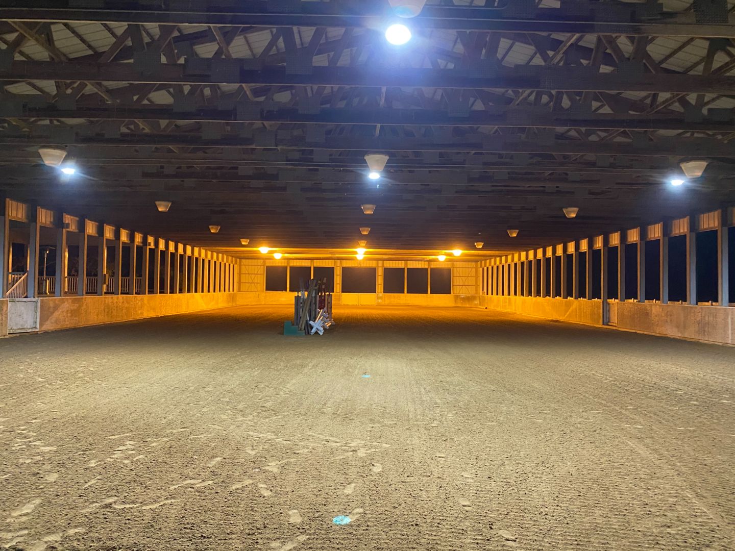 Customer photo review of 100W 150W 200W UFO high bay light