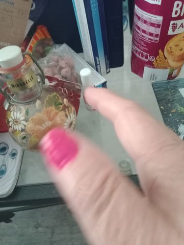 Customer photo review of GEL DE PROTECTION POUR LA RÉPARATION DES ONGLES