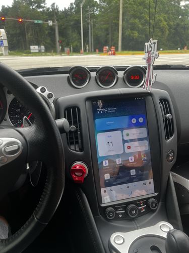 Customer photo review of Nissan 370Z 2009-2021 Apple CarPlay & Android Auto Tesla-Style 13.6"