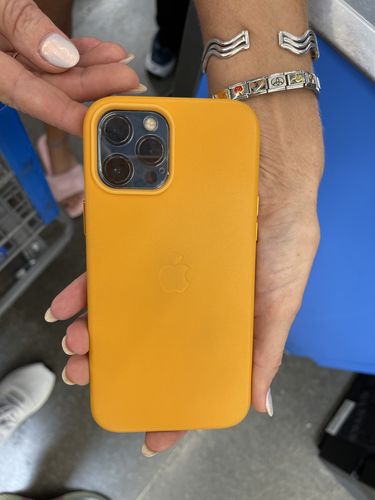 Customer photo review of iPhone Leather Case with MagSafe