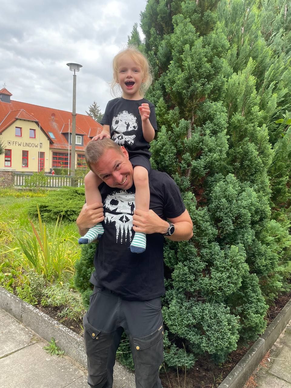 Customer photo review of Nature Skull - Bio Herren Shirt