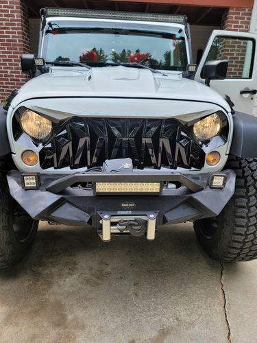 Customer photo review of Shark Grille - Black & White for 07-18 Wrangler JK/ JKU