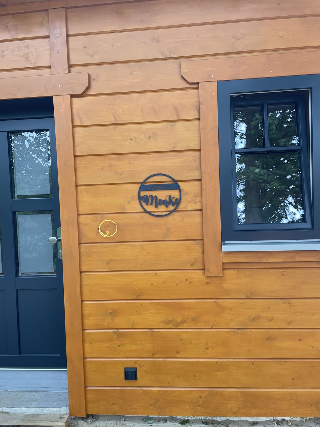 Customer photo review of Türschild rund Family mit personalisierbarem Familienname - ein garantierter Hingucker