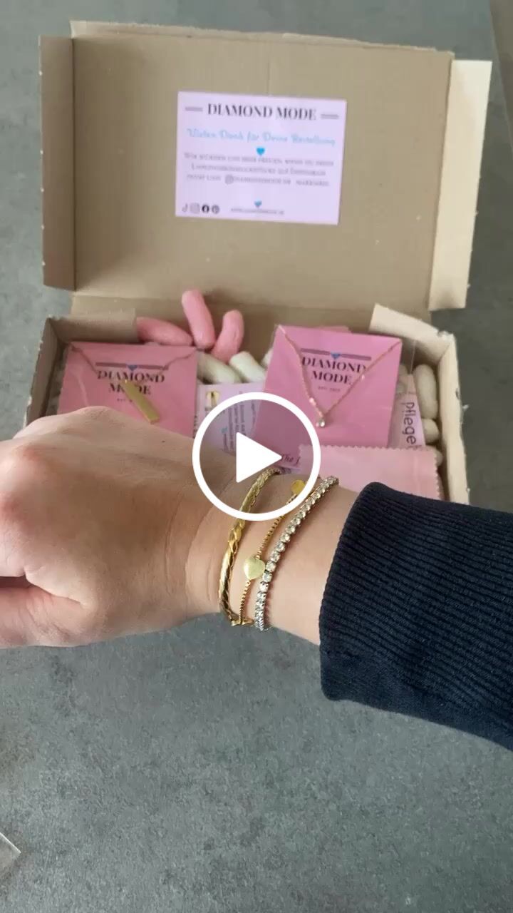 Customer video review of Cavo Armreif | 18K vergoldet