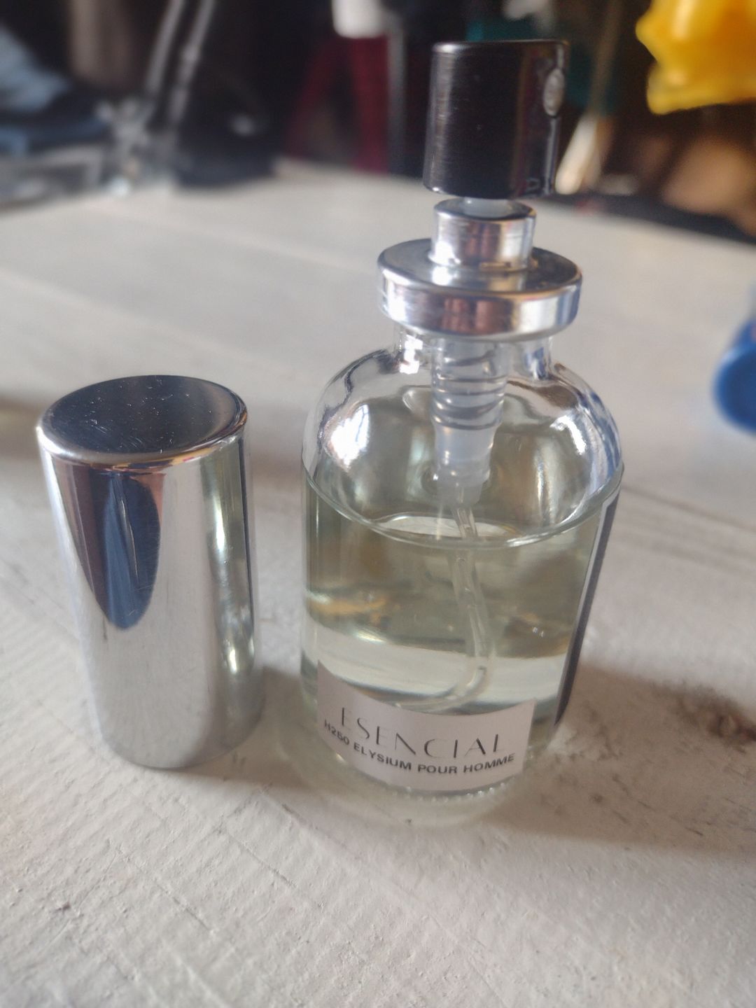 Customer photo review of H250 Inspirado en: Elysium Pour Homme Parfum Cologne - Roja Dove