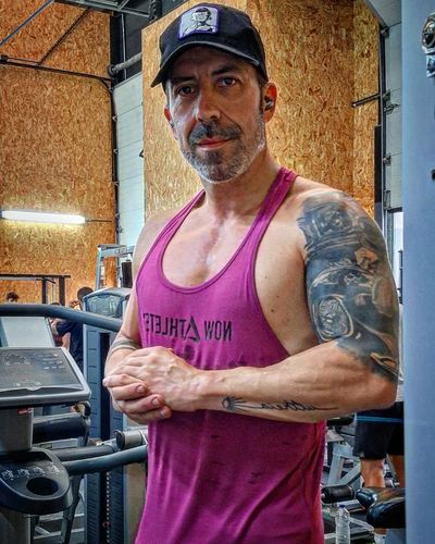 Customer photo review of Elite Bamboo Stringer - Burgundy