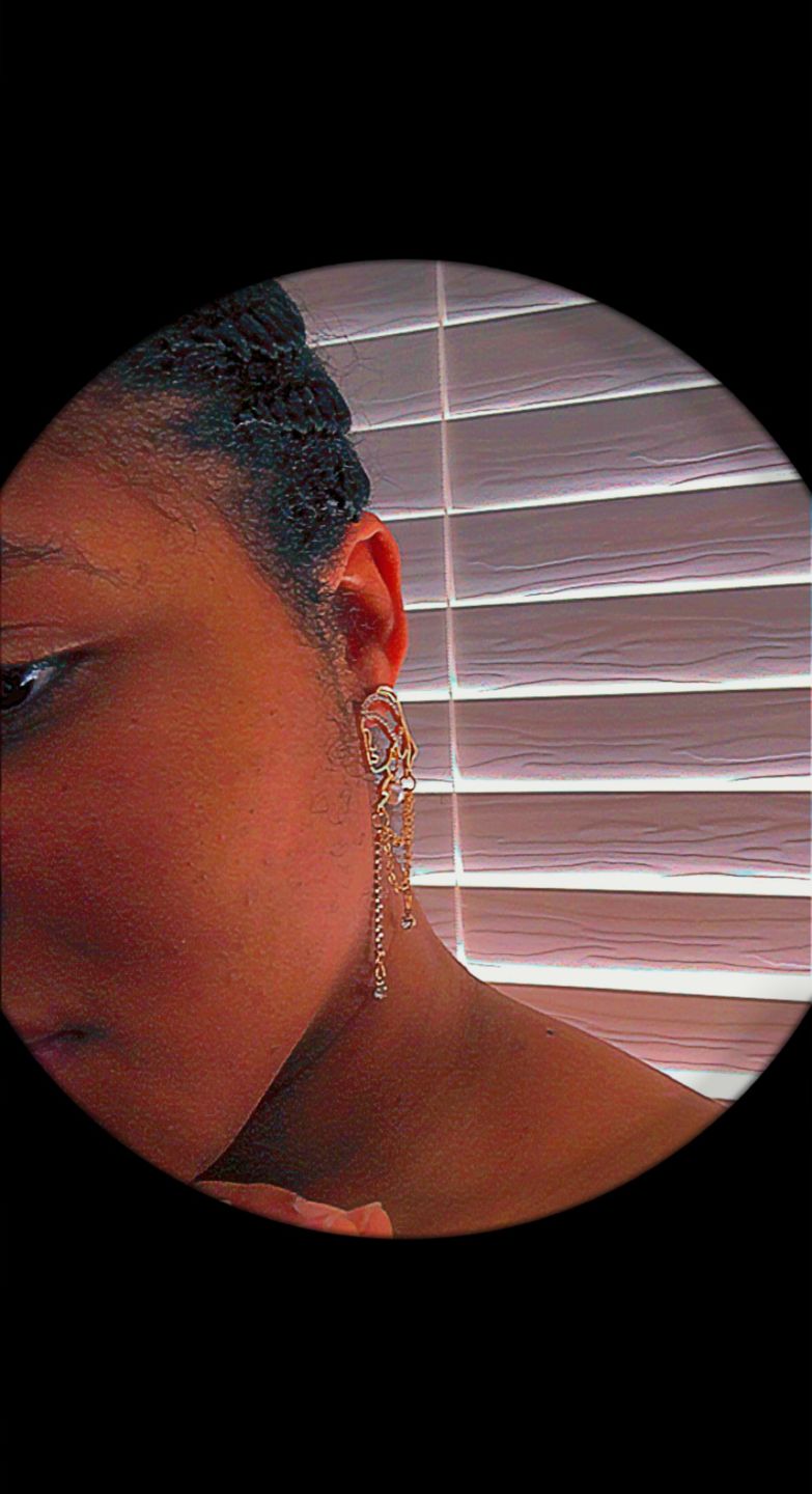 Customer photo review of Girl with a Pearl Earrings