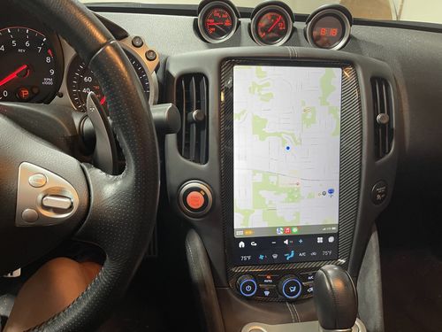 Customer photo review of Nissan 370Z 2009-2021 Apple CarPlay & Android Auto Tesla-Style 13.6"