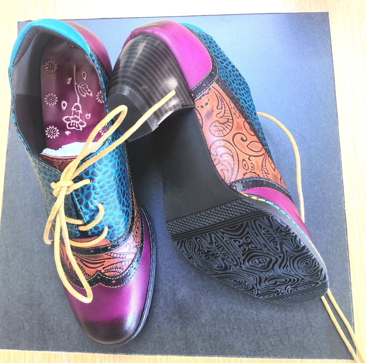 Customer photo review of Hand stitched leather pumps