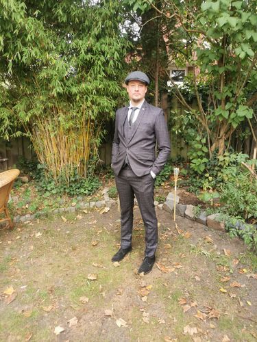 Customer photo review of Three-piece suit Shelby