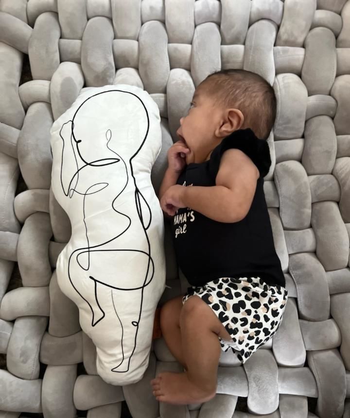 Customer photo review of Birth Pillow Line One