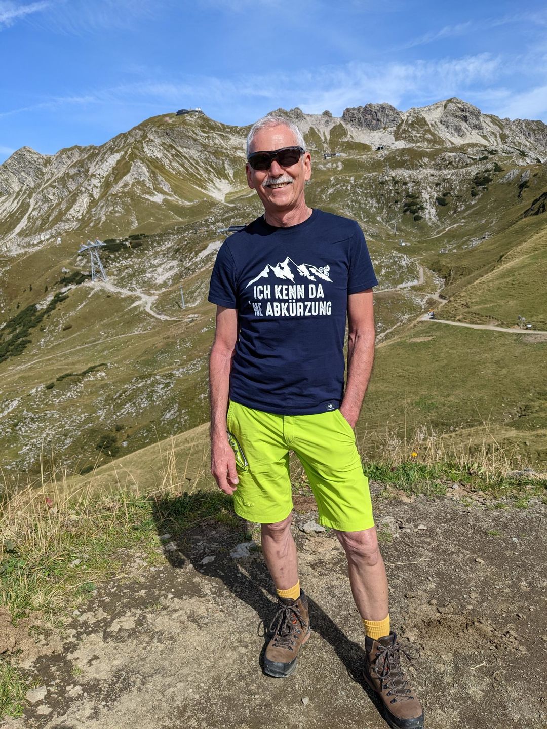 Customer photo review of Ich kenn da 'ne Abkürzung Mountainbike - Herren Premium Organic Shirt