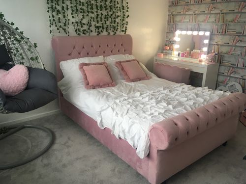 Customer photo review of Colorado Soft Cream Naple Chesterfield Sleigh Scroll Bed Frame