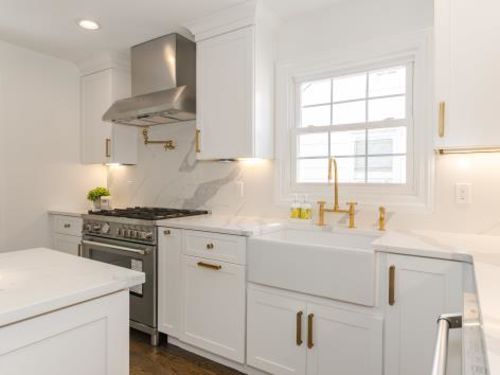 Customer photo review of Violet Straight Legs Bridge Faucet with Brass Sprayer