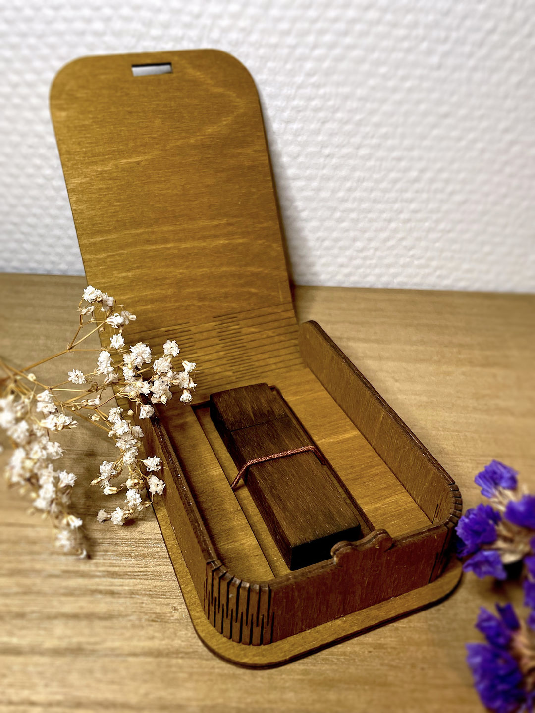 Customer photo review of Thin Wooden USB 3.0