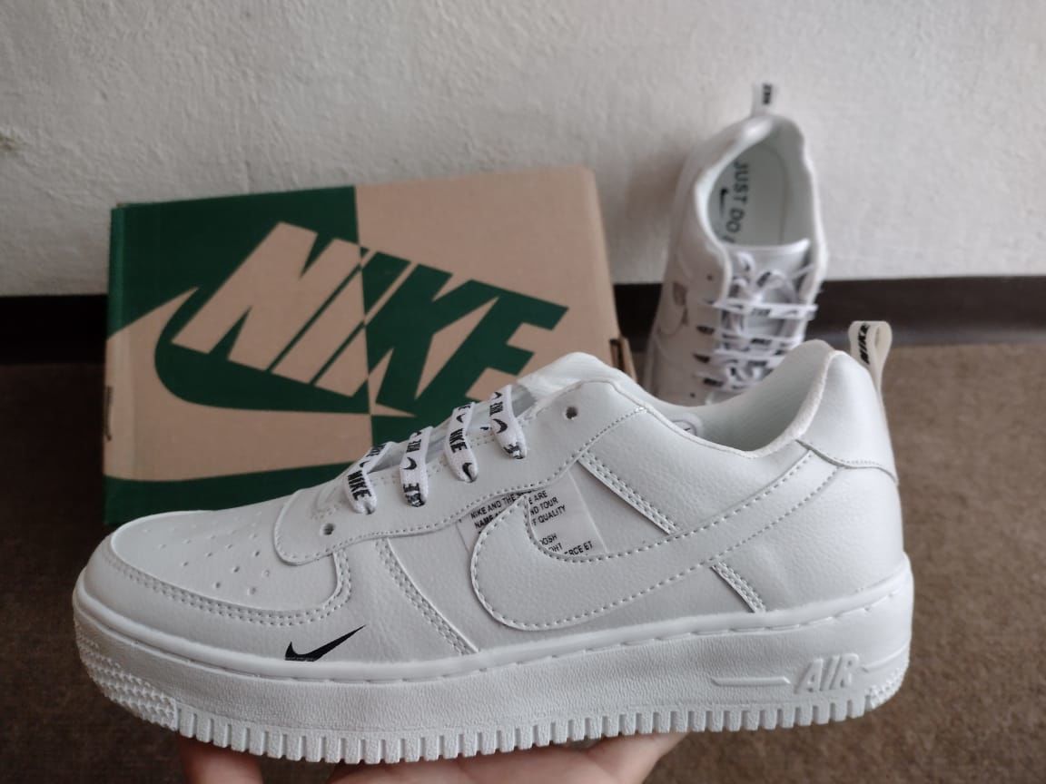 Customer photo review of Paq 6 Pares Tenis 275 Blanco Total 22/25.5