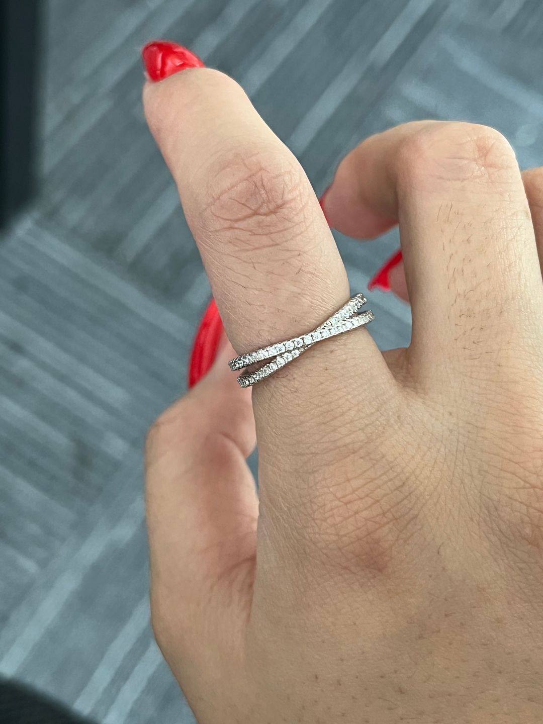 Customer photo review of Louily  X Criss Cross Wedding Band For Women In Sterling Silver