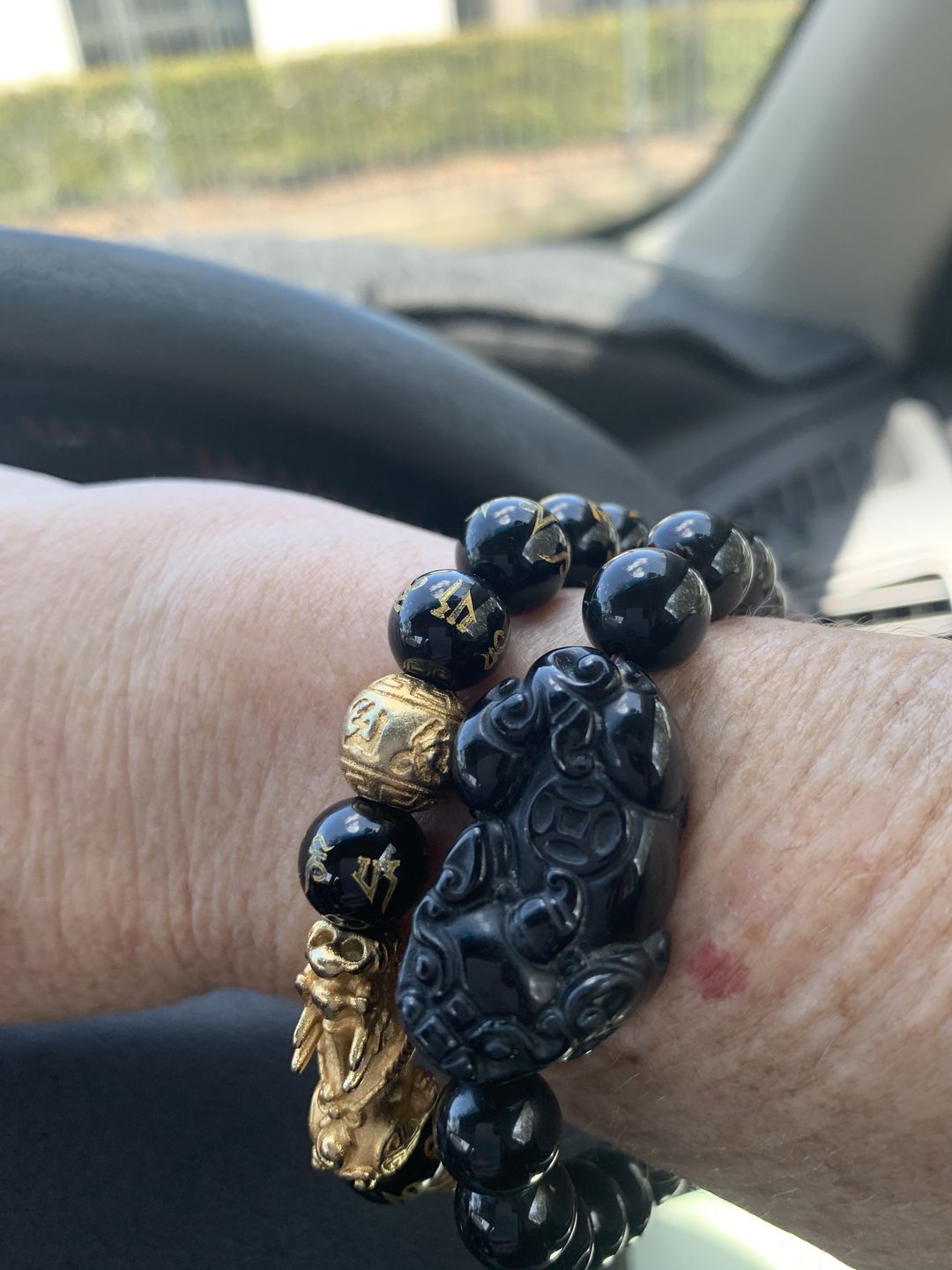Customer photo review of Pi Yao Obsidian Wealth Bracelet