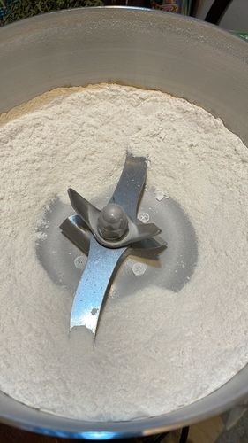 Customer photo review of Molino Electrico Pulverizador Semillas Granos Hierbas 2000g