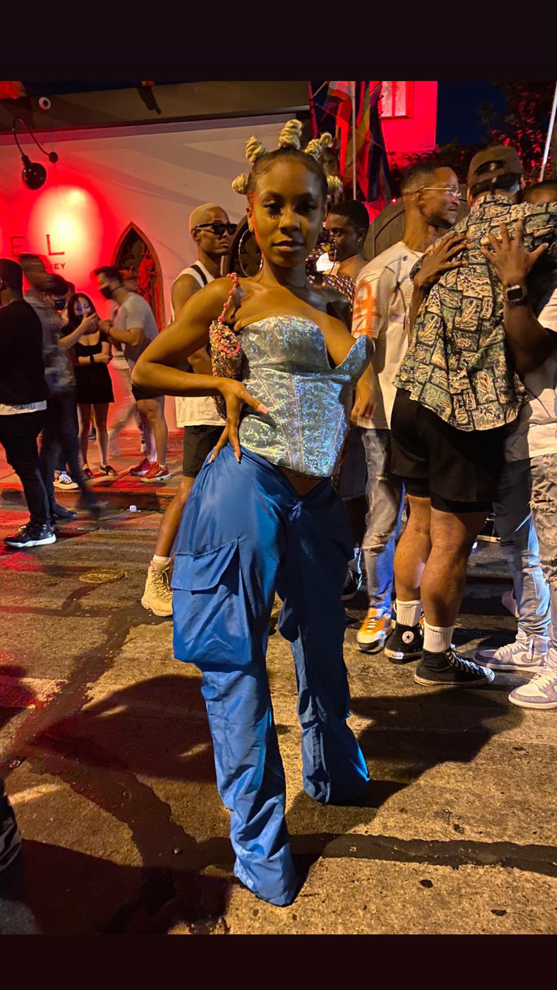 Customer photo review of V Cut Cargo Slush Indigo
