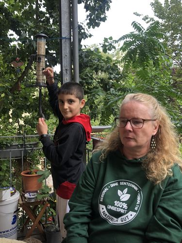 Customer photo review of DEZENTE REBELLEN HOODIE MÄDELS • 100% UNGESPRITZT