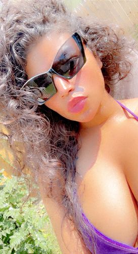 Customer photo review of Sunset Views Sunglasses Black