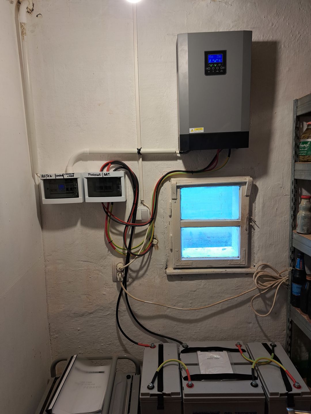 Customer photo review of Kit Panouri Fotovoltaice Invertor 5KVA 220V Off Grid Hibrid Solar Acumulatori Gel