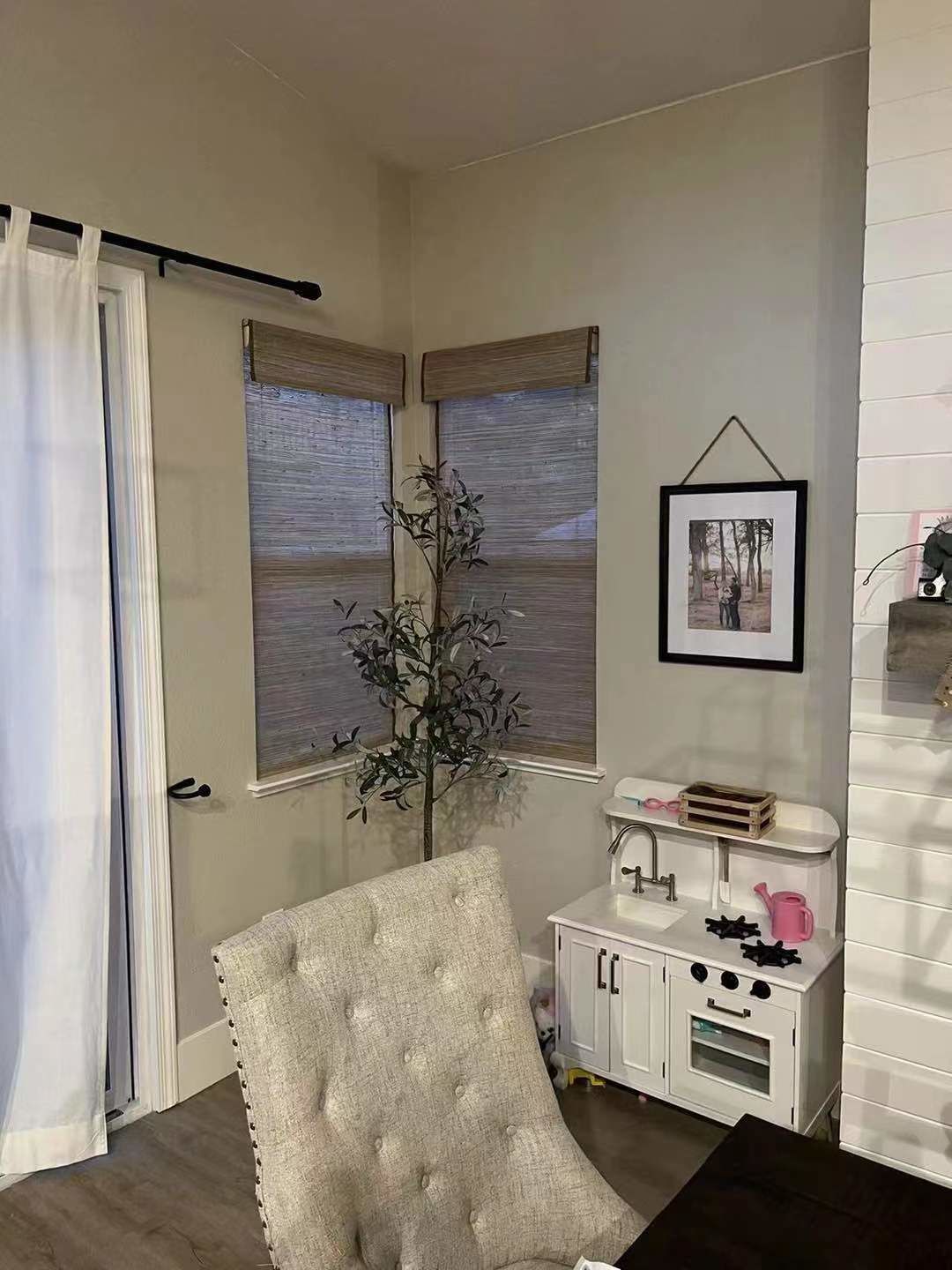Customer photo review of SmartWings Motorized Woven Wood Shades 50%/70%/100% Blackout