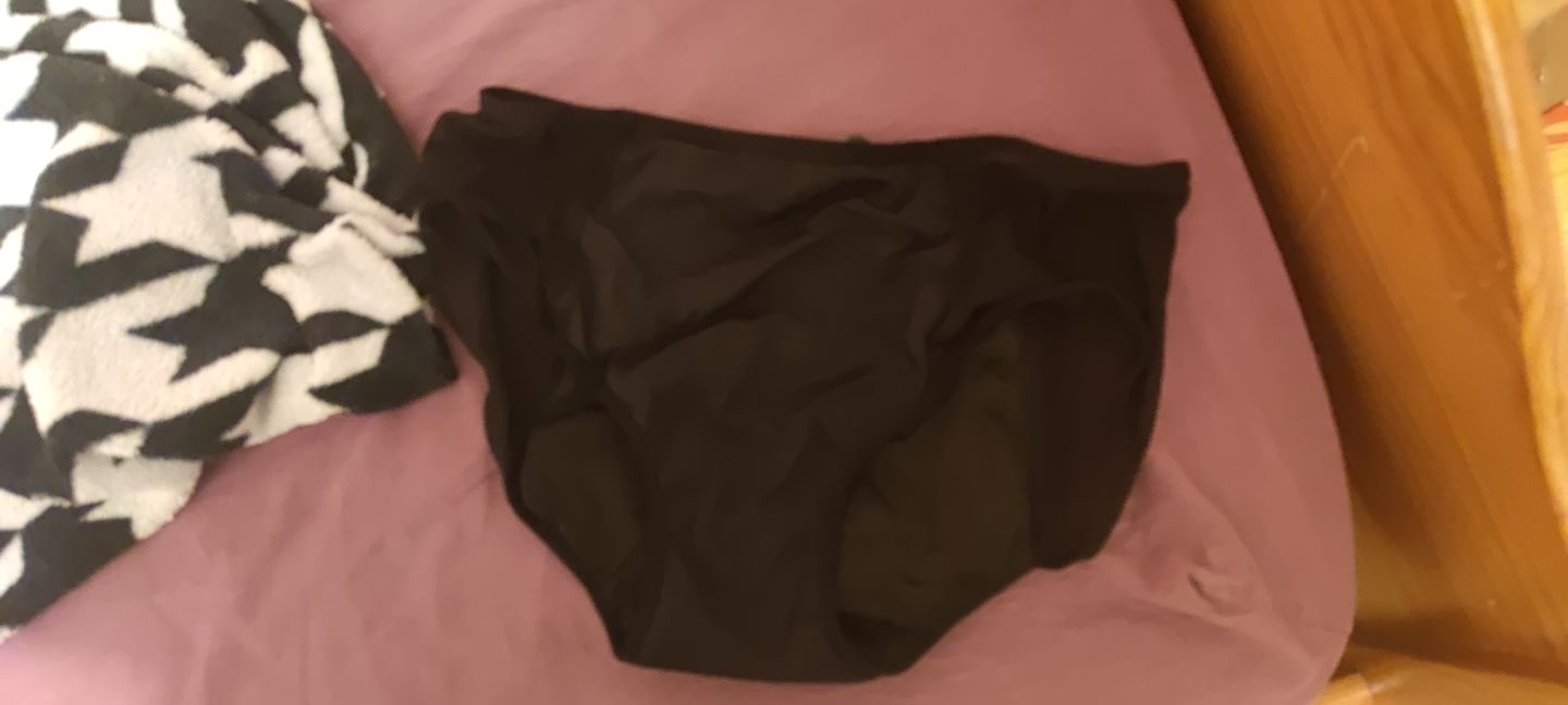 Customer photo review of Culotte Menstruelle gainante Clara (taille haute)