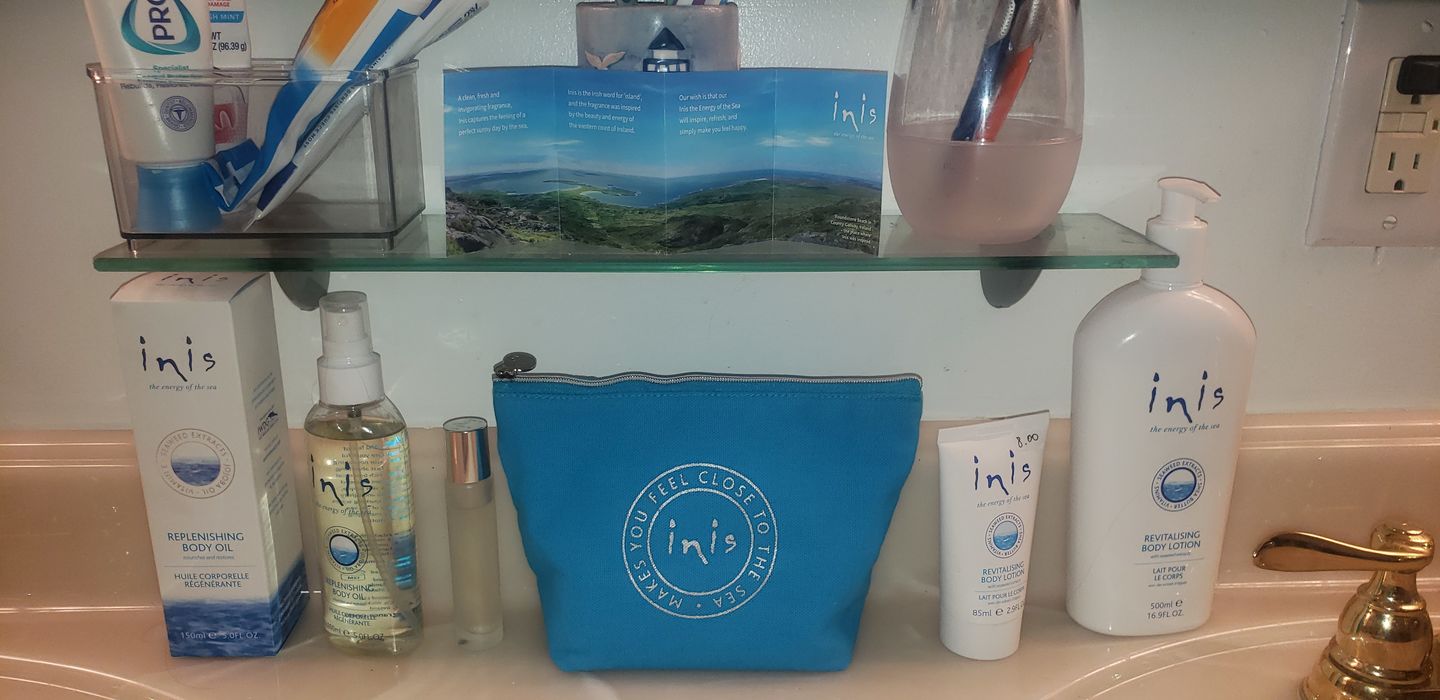 Customer photo review of Inis Large Pump Bottle Revitalising Body Lotion 500ml/16.9 fl. oz