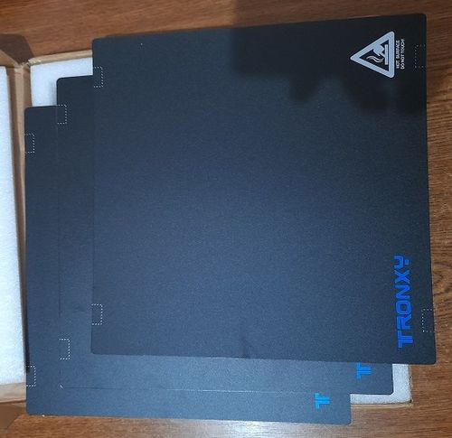 Customer photo review of Tronxy Aluminum Hot Bed Plate + 3 Sticker, for Automatic Leveler