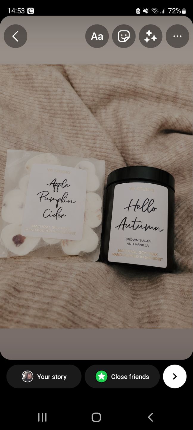 Customer photo review of "Hello Autumn" Brown Sugar and Vanilla Scented Soy Candle in Amber Jar