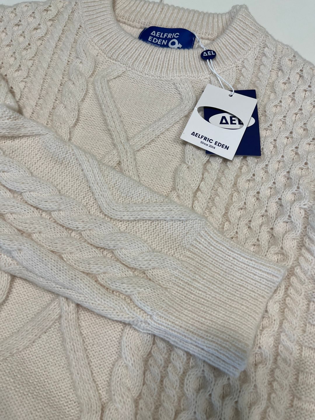 Customer photo review of Aelfric Eden Retro 90s Cable Knit Sweater