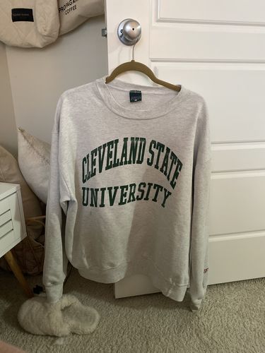 Customer photo review of Vintage Cleveland State University Sweatshirt Size XL