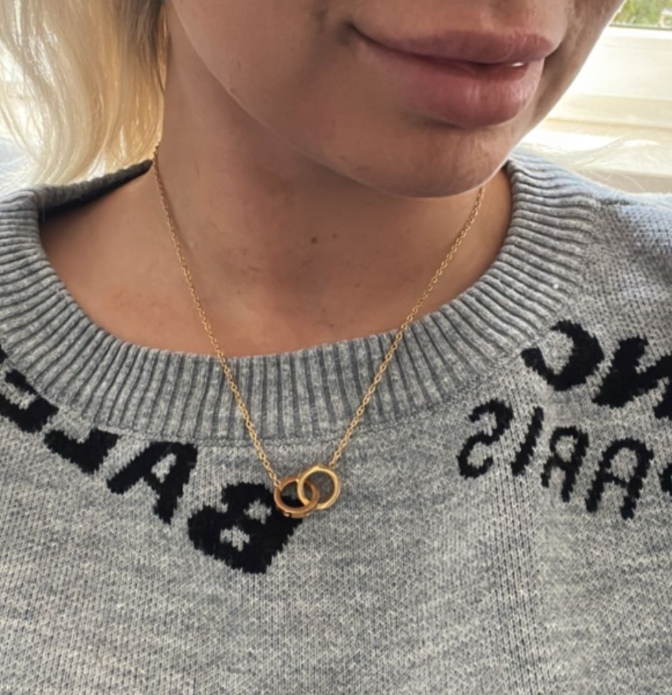 Customer photo review of Arianna Halskette | 18K vergoldet