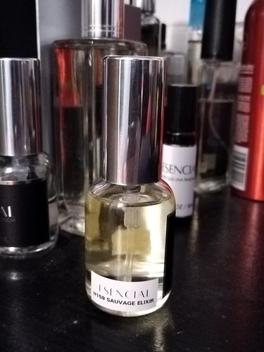 Customer photo review of H159 Inspirado en: Sauvage Elixir - Christian Dior
