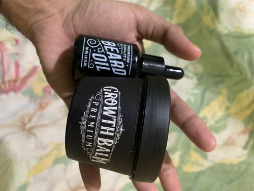 Customer photo review of Kit de Crecimiento de Barba y Bigote Bálsamo Minoxidil 12% + 1 Aceite Premium