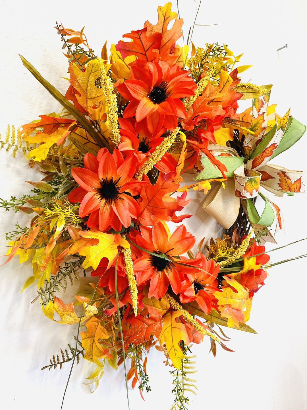 Customer photo review of 14" Round Grapevine Wreath - DECOE-034
