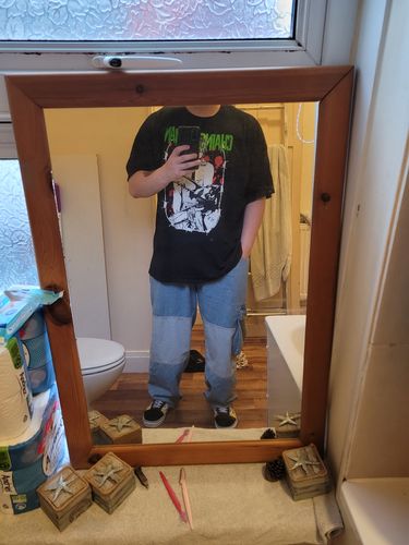 Customer photo review of Chainsaw Man - Graphic Tee