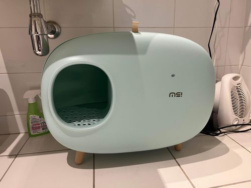 Customer photo review of Makesure Modern Cat Litter Box And Tray