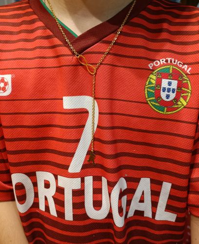 Customer photo review of Collier infini à pendentif lettre en acier inoxydable