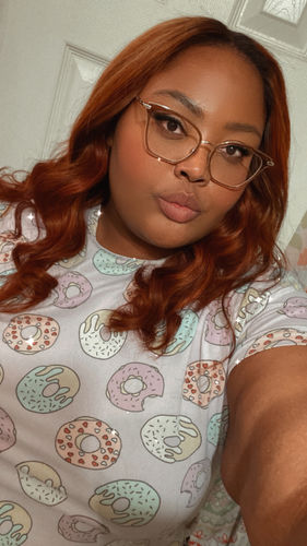 Customer photo review of Brooklyn Hair 9A Remy Straight 3 Bundle Deals