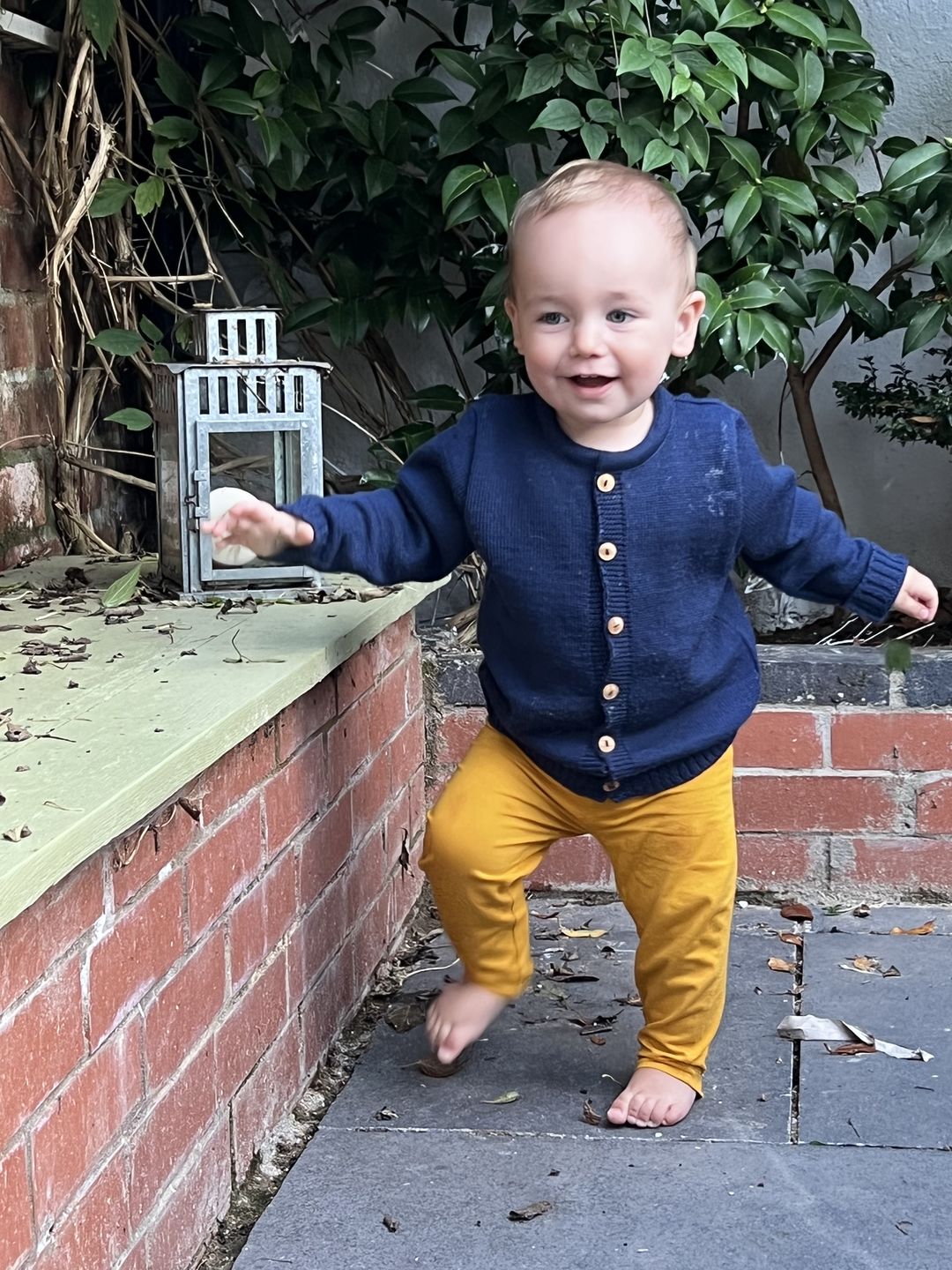 Customer photo review of Gold Leggings