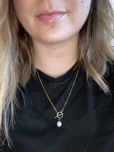Customer photo review of Freshwater Necklace - Gold