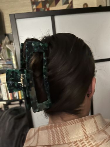 Customer photo review of XL Dreamy Claw Clip