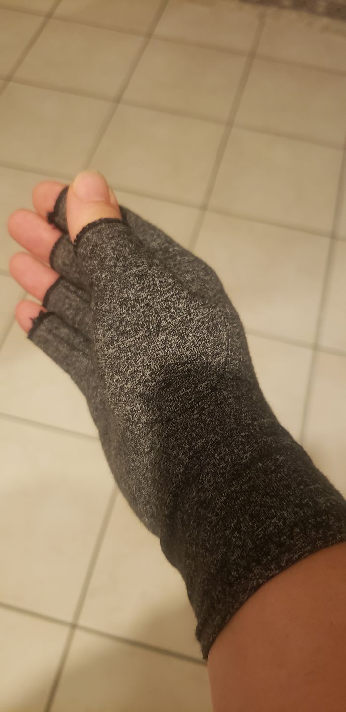Customer photo review of Gants de compression anti-douleurs