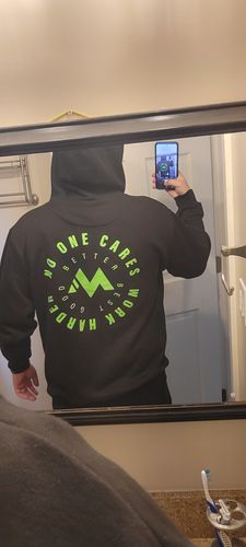 Customer photo review of Random HOODIE (1 item only or you receive duplicate)